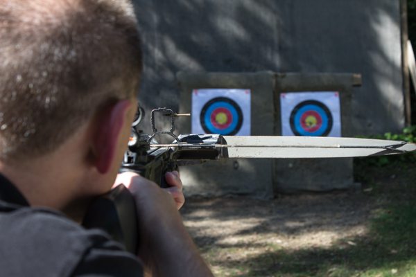 Dieter mit der Armbrust